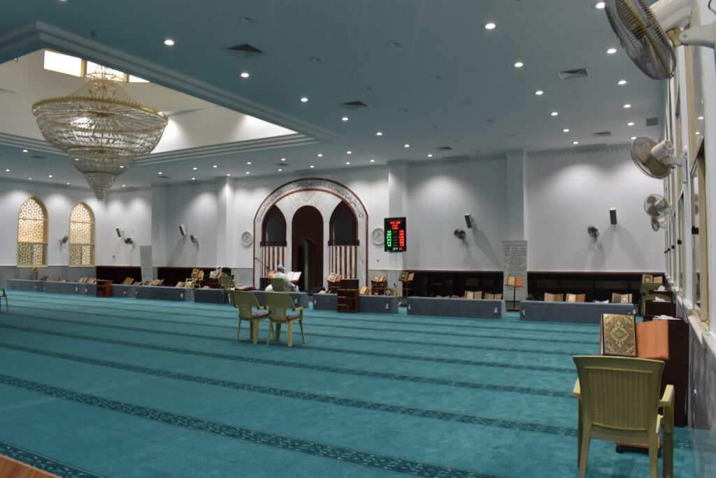 أعمال الصيانة الجذرية بمواقع مختلفة للمساجد بوزارة الأوقاف والشئون الإسلامية بمحافظة حولي، المنطقة الثانية (5)